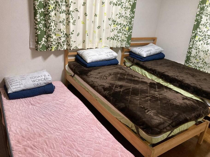 Bedroom 2, Hands-Free BBQ - 6 minutes walk from Keisei Sakura Station, Fresh Beer Available, 600 square meters garden, Entire 4LDK Stay, 3 Free Parking Spaces, Sakura