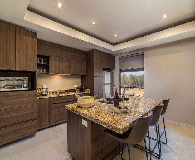 Dining Room 3