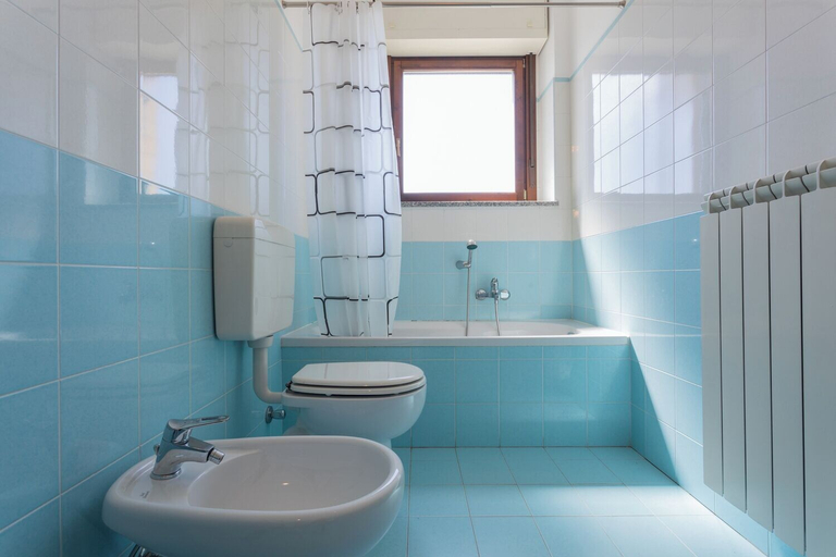 Bathroom 3, Bright Apartment near Parco Dora, Torino