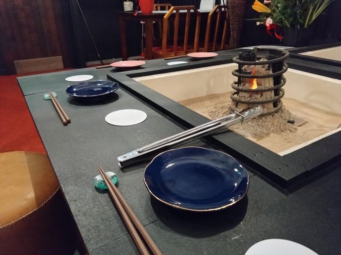 Food & Drinks, 酒と宿と不動産-yado-, Yokosuka