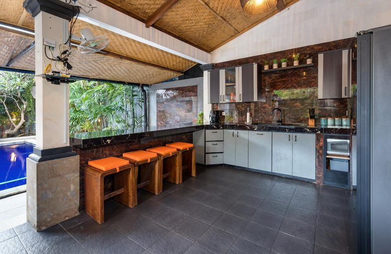 Others 5, Villa Yati, Badung