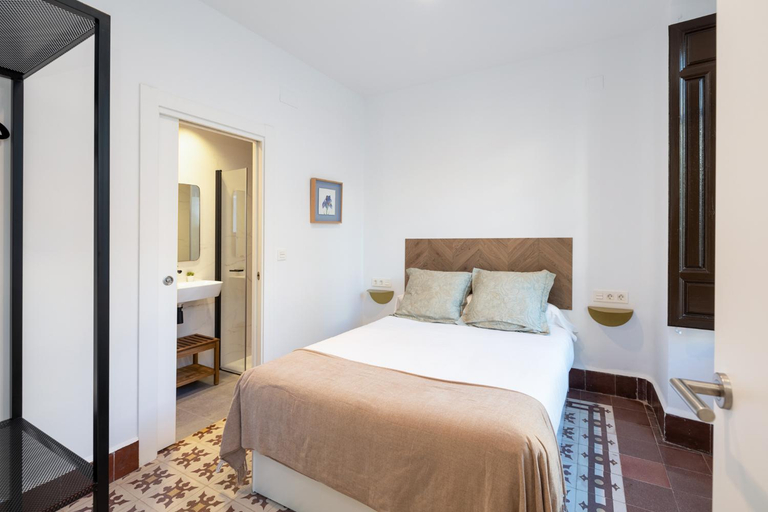 3, Luxury Gran Via Apartments, Granada