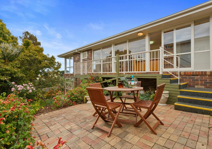 Exterior & Views 1, BerwickHills Stylish 3 BdrmHome *Free Wifi*NetFlix, Casey - Berwick