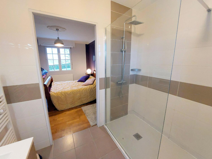 Bathroom 2, Holiday Home in Brittany near Penze River, Finistère