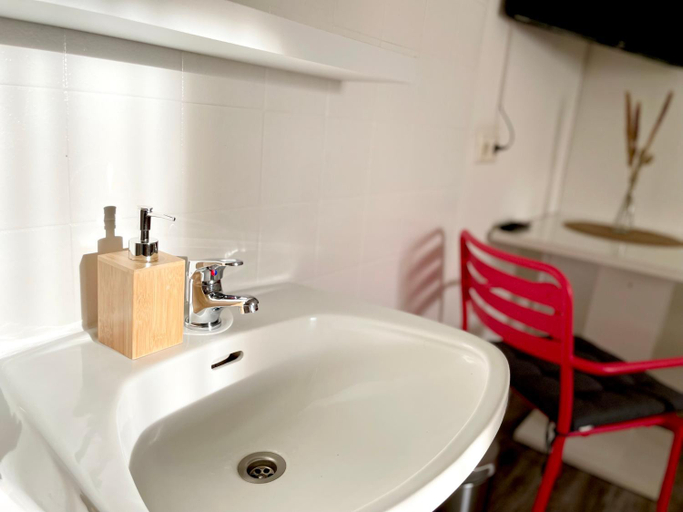 Bedroom 2, SmartRooms24, Villach