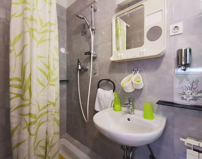 Bathroom 3, Apartments Nea, Piran