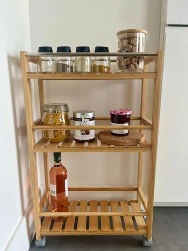 Others 4, Chambre privee dans un appartement partage, Rhône