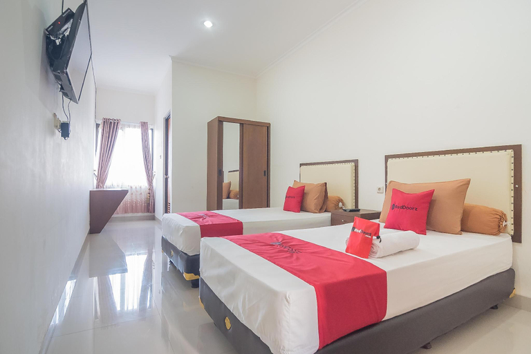 Bedroom 24