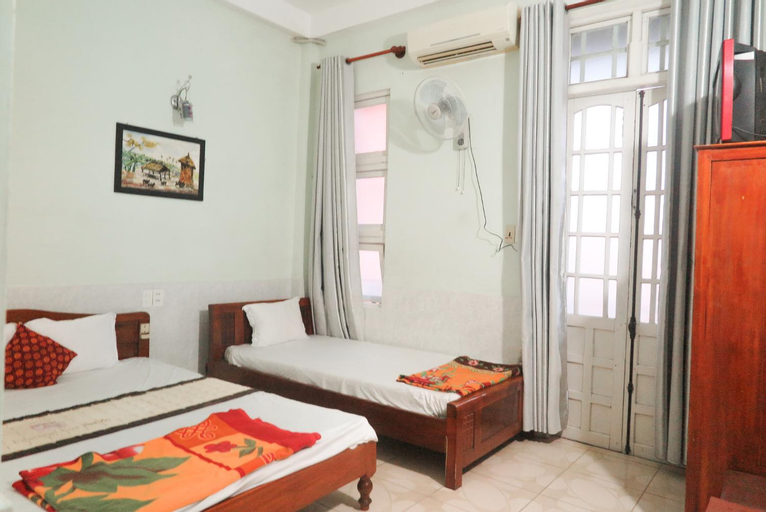 Bedroom 12