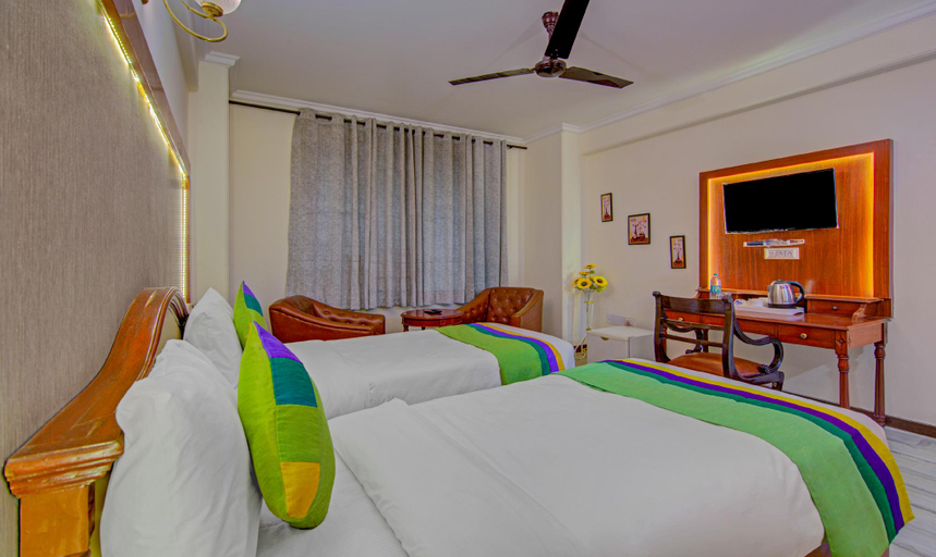 Bedroom 3, Treebo Corporate Park, Delhi