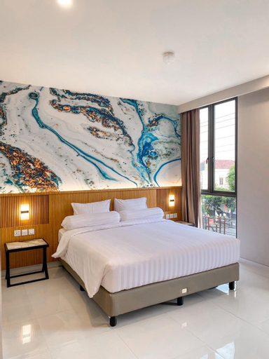 Bedroom 12