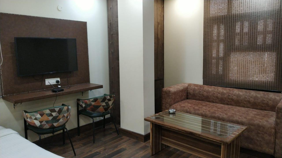 Others 5, HOTEL SINGH CONTINENTAL, West