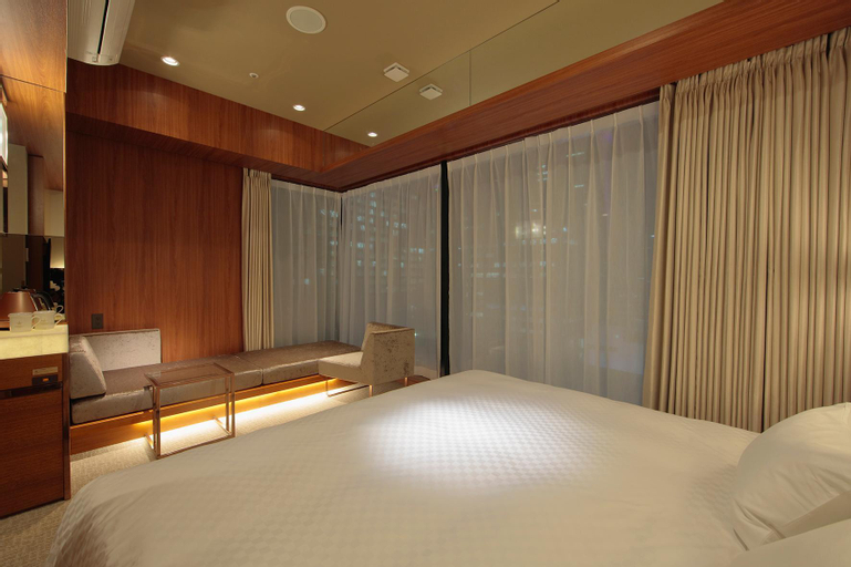 Bedroom 12