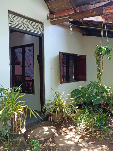 Others 2, Mamisa Cafe, Home stay, Palugaswewa