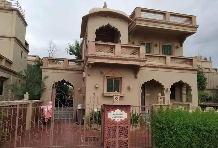 Exterior & Views 2, Rajvada bounglos, Kachchh