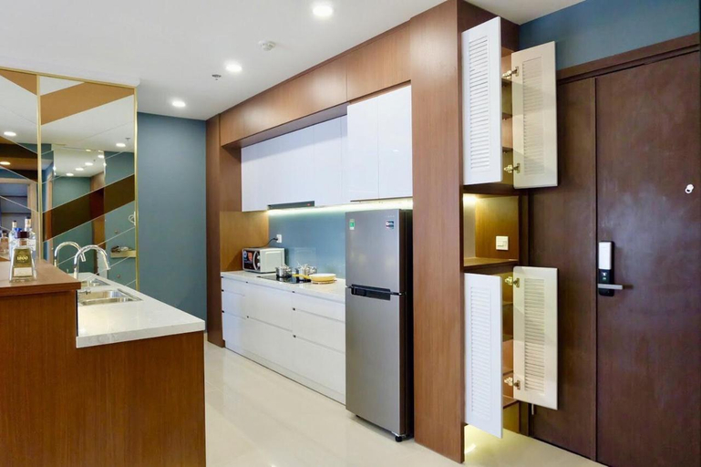 Dining Room 9