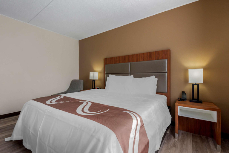 Bedroom 27