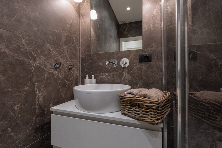 Bathroom 4, Elegant Home with Terrace by Wonderful Italy, Torino