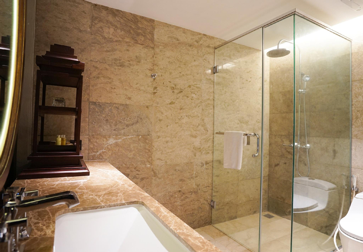 Bathroom 27