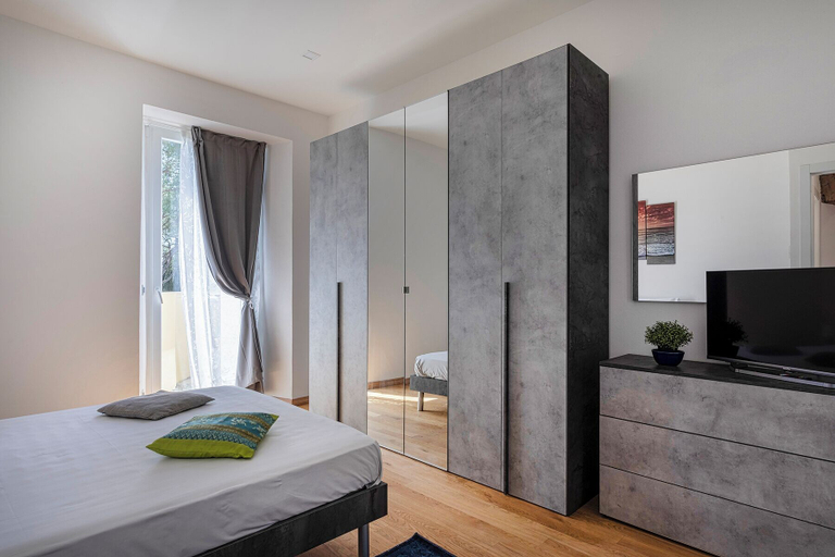 Bedroom 5, Genova Wonderview by Wonderful Italy, Genova