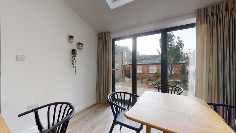 Others 3, The Oxford Lodge - Ensuite Rooms, Oxfordshire