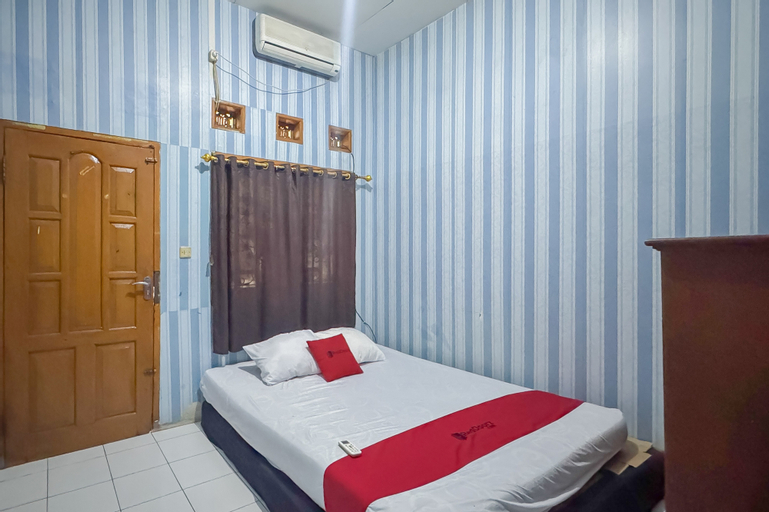 RedDoorz @ Kuning GH Jatinangor, Sumedang