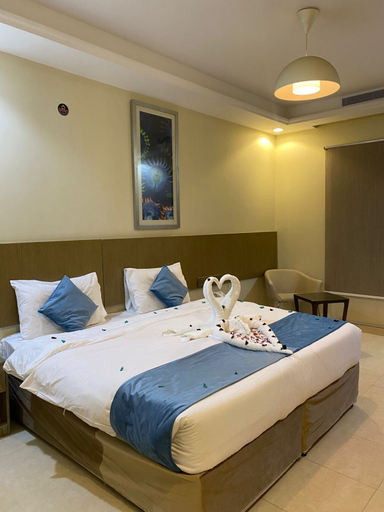 Bedroom 3, Najmat Al Abrar Hotel, Makkah