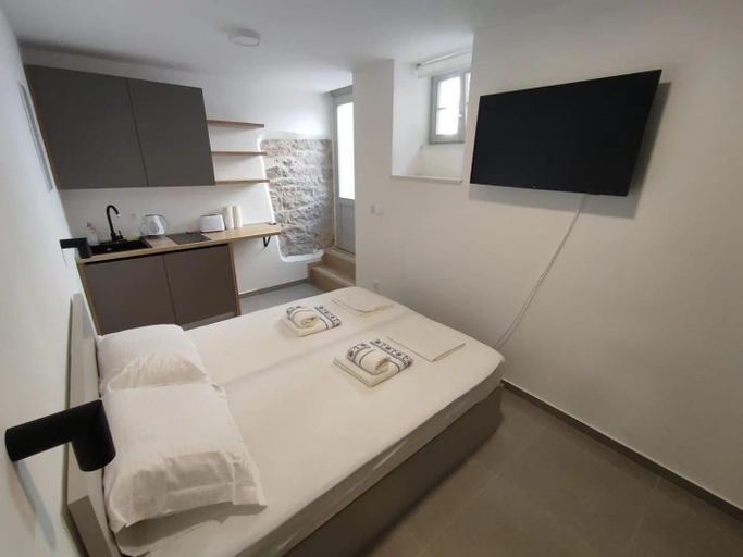 Others 4, The center of Split, renovated stone house, Split