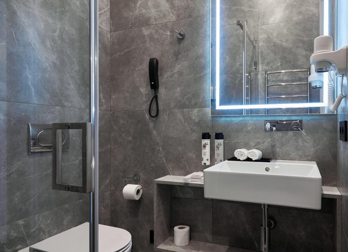 Bathroom 5, WHITE HILLS HOTEL spa&sport, Uzhhorods'ka