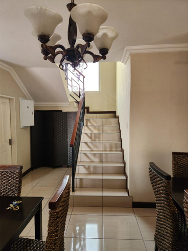 Others 2, Jewel of Jozi, Ekurhuleni
