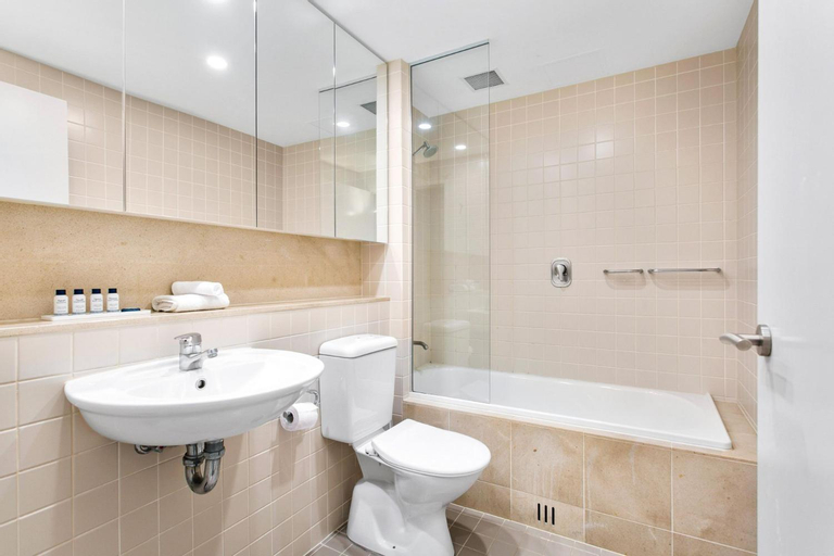 Bedroom 3, Belle Escapes - Park View Family Stay at the Pier, Adelaide