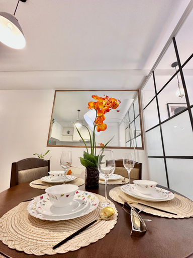 Others 5, Scandinavian 1 BR beside SM CDO w POOL and Netflix, Cagayan de Oro City