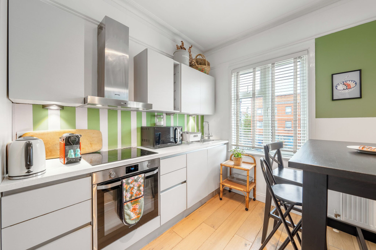 Others 3, Claremont Apartment B - London, London