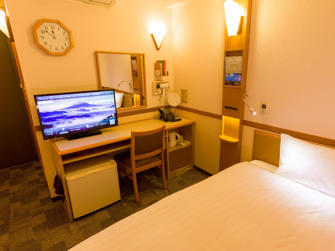 Bedroom 12