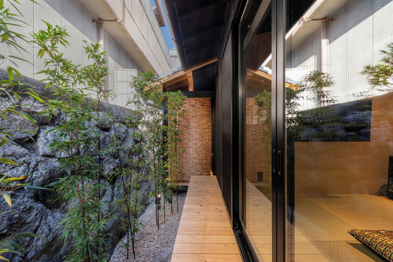 Others 5, Kanade GionRokuhara, Kyoto