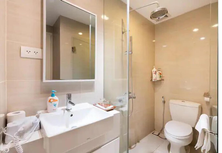 Bathroom 4