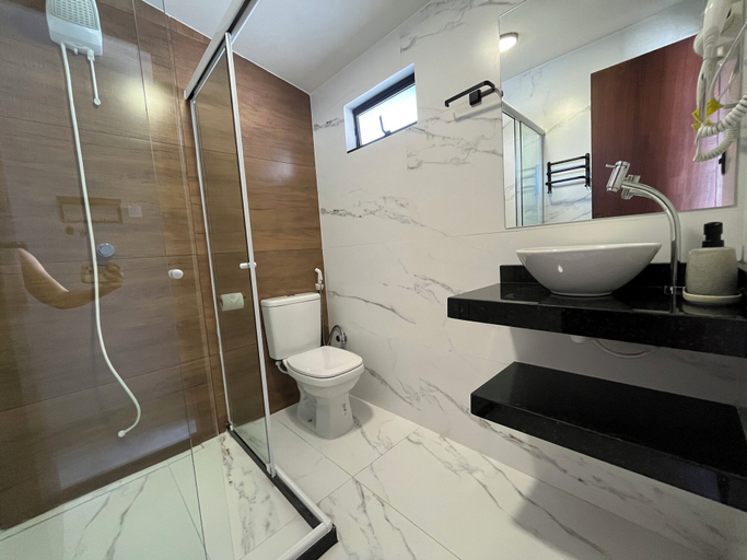 Bathroom 3, Flat Itajuru, Cabo Frio