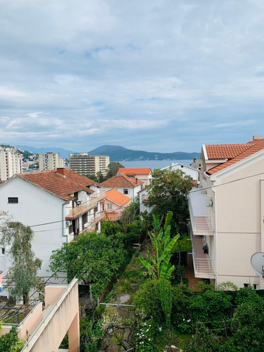 Others 5, Apartmani SRNA, Igalo