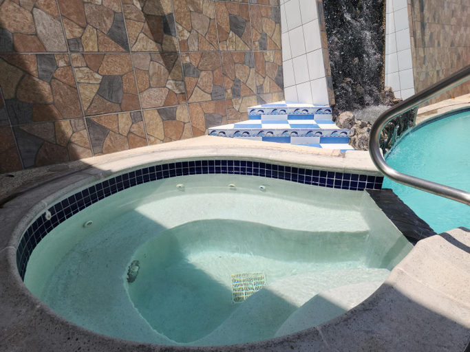 Others 2, Sadie's Bed and Breakfast / Hotel, Tijuana
