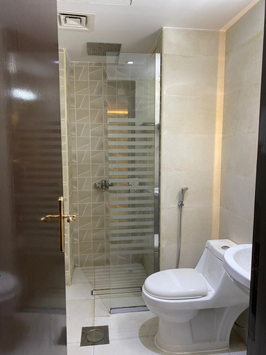 Bathroom 5, MANAZEL AL SAADIQ HOTEL, Al Madinah Al Munawwarah