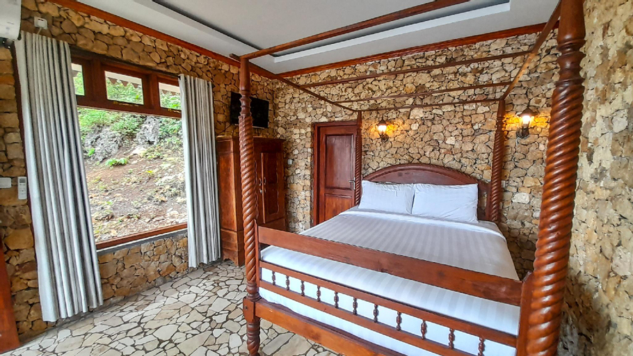 Bedroom 18