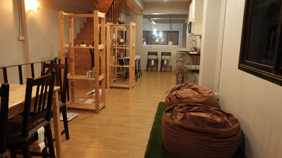 Others 5, A lazy person hostel, Muang Chumphon
