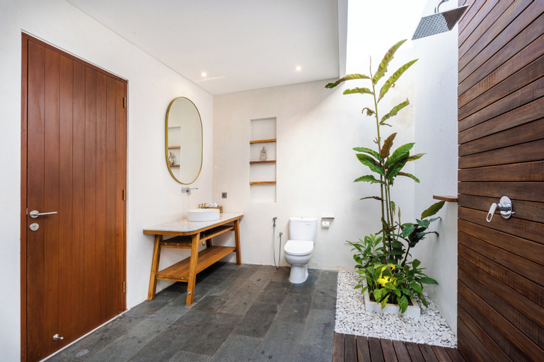 Bathroom 5