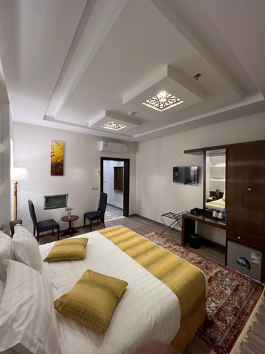 Bedroom 2, فندق الليالي الحالمة, Al Madinah Al Munawwarah