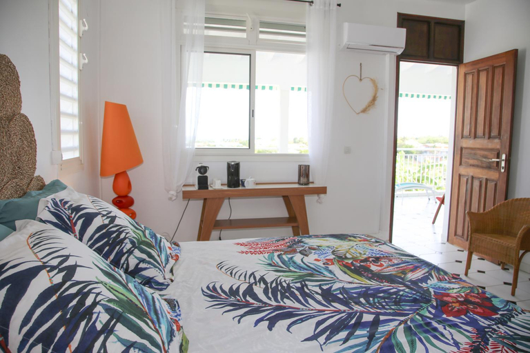 Others 2, Villa Theo , chambre d'hotes , petit dejeuner, table d'hotes, Sainte-Anne
