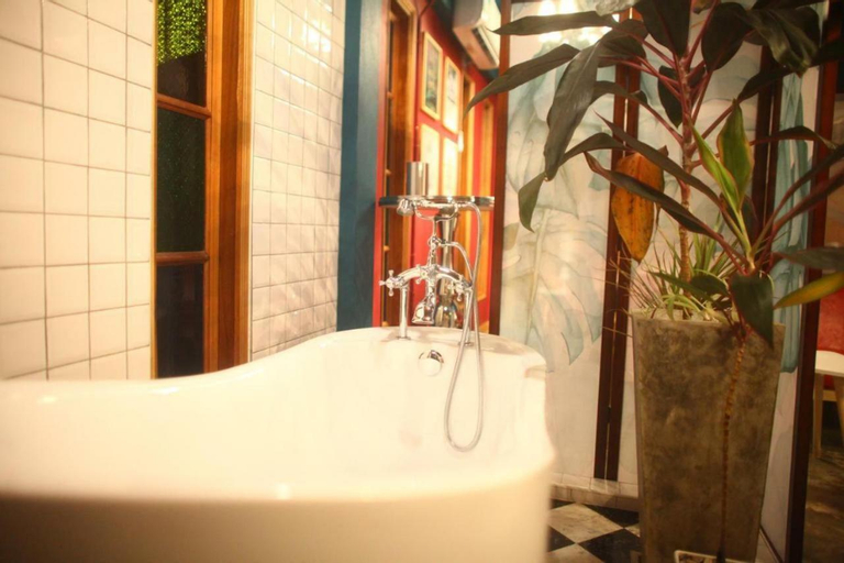 Bedroom 4, T-House BKK 2Floors near BTS with swimming pool and free Wifi, Wattana