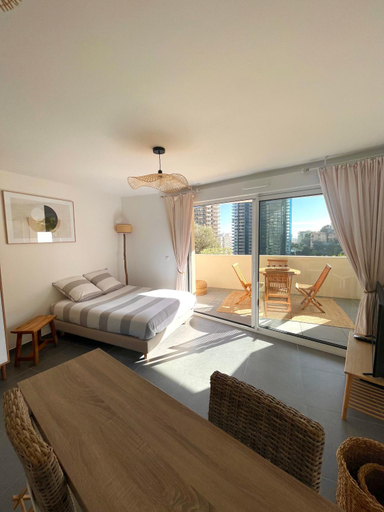 Bedroom 3, Luxueux Studio Neuf - Frontiere Monaco - Piscine - Parking prive, Alpes-Maritimes