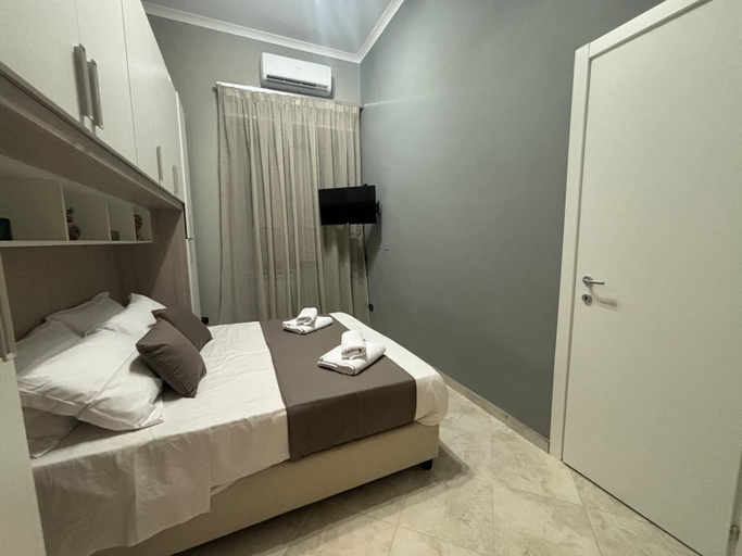 Bedroom 4, Dimora71, Napoli