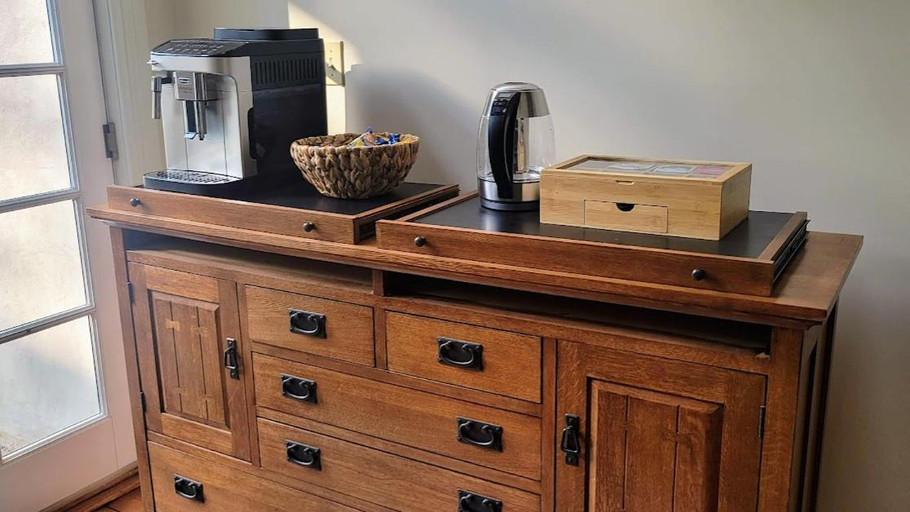 Others 5, Pinetown Bridge Bnb LLC, Lancaster