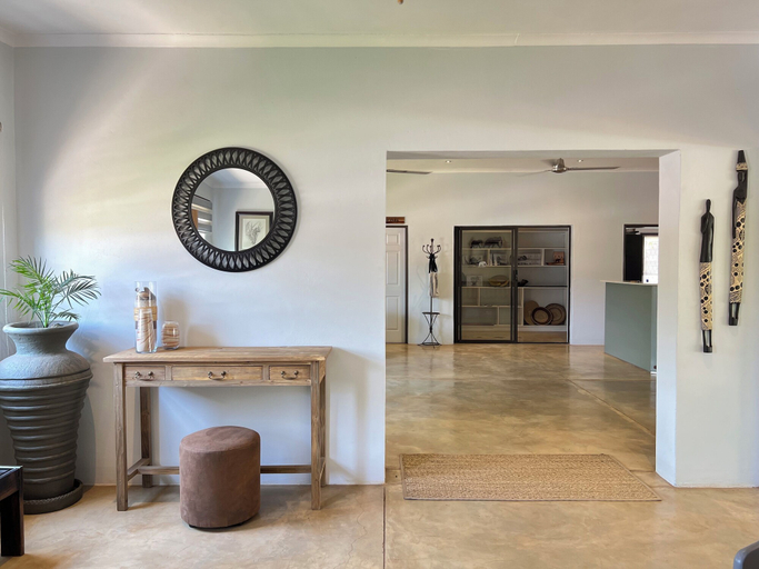 Bathroom 5, Kabakwe Guest Lodge, Hwange